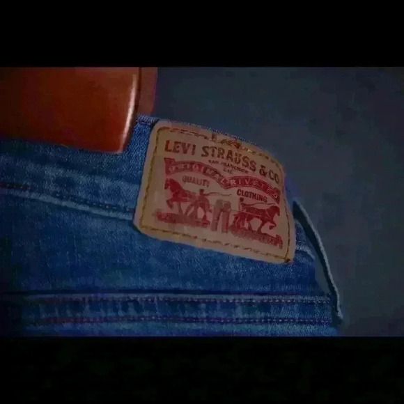 Women's Levi's 505 Straight size 28 - Picture 2 of 9